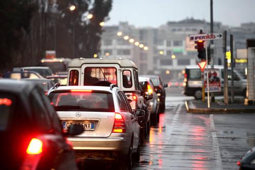 traffico Domenica di nuovo Targhe Alterne ma non per metano, gpl e ultimi modelli