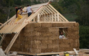Come ti costruisco una casa di paglia Come ti costruisco una casa di paglia