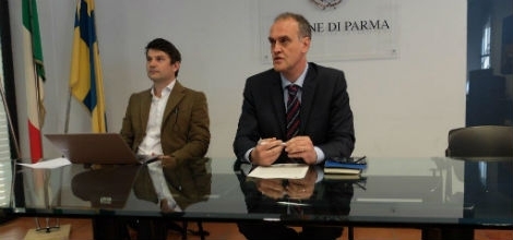 Folli e Rossi Cassonetti addio. Sparisce dalle strade di Parma l’ultimo cassonetto della raccolta rifiuti indifferenziati.