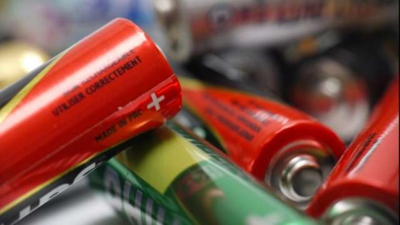 Comune di Lucca, Remedia, Erica Soc Coop e Sistema Ambiente assieme per la raccolta differenziata delle Pile Comune di Lucca, Remedia, Erica Soc Coop e Sistema Ambiente assieme per la raccolta differenziata delle Pile