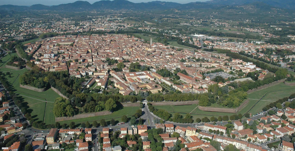 Lucca, al 75%, primo capoluogo in Toscana per raccolta differenziata