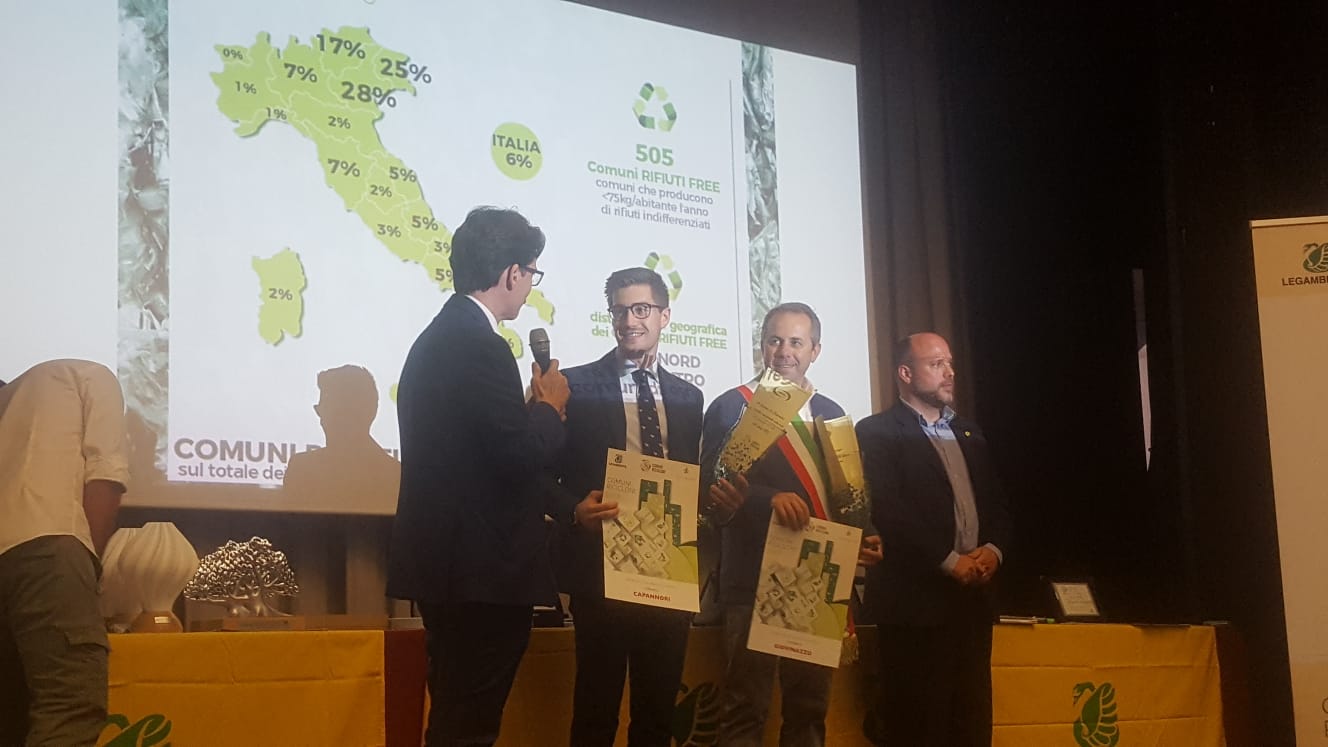 "Comuni ricicloni 2018": Capannori premiato per la raccolta del vetro